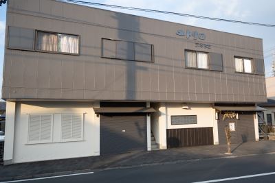 ユトリロ三本木2